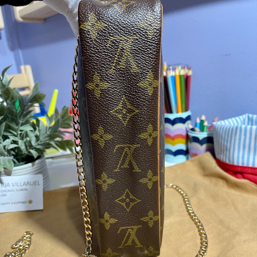 Preloved Authentic LV Monogram Crossbody/Sling. - Picture 5 of 14